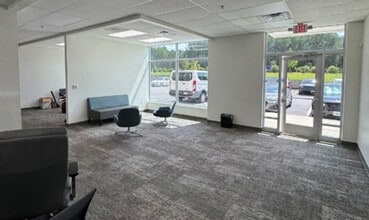 2545 Hwy 70, Clayton, NC à louer Photo intérieure– Image 1 sur 6