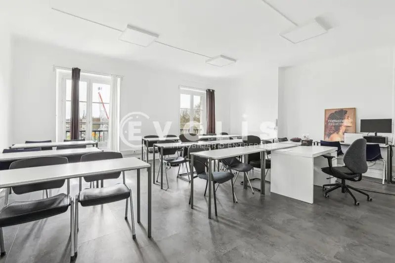 Bureau dans Bordeaux à louer - Photo intérieure – Image 1 sur 12