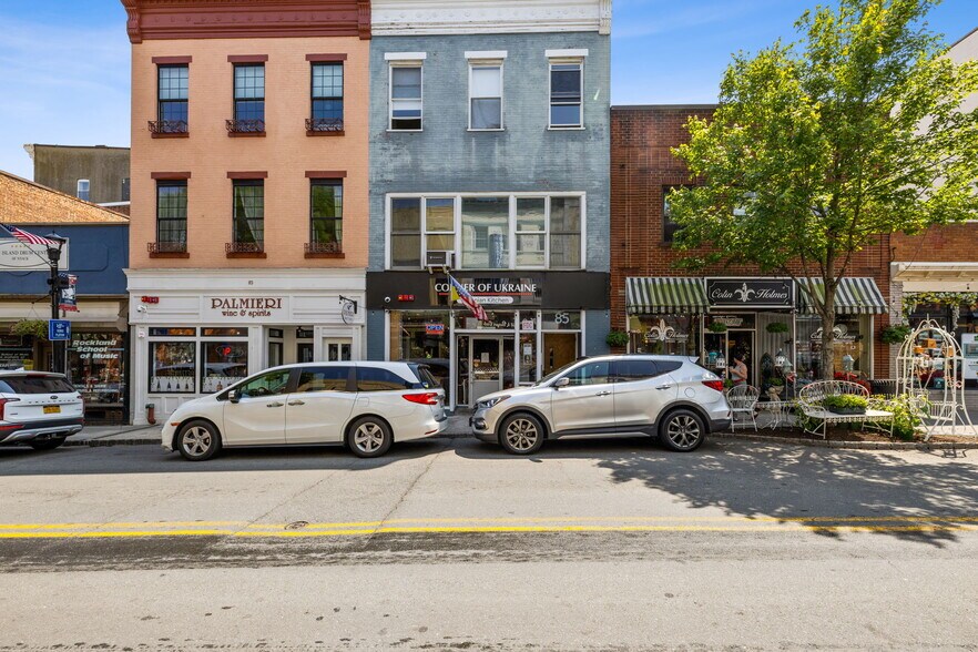85 Main St, Nyack, NY à vendre - Photo de l’immeuble – Image 1 sur 44