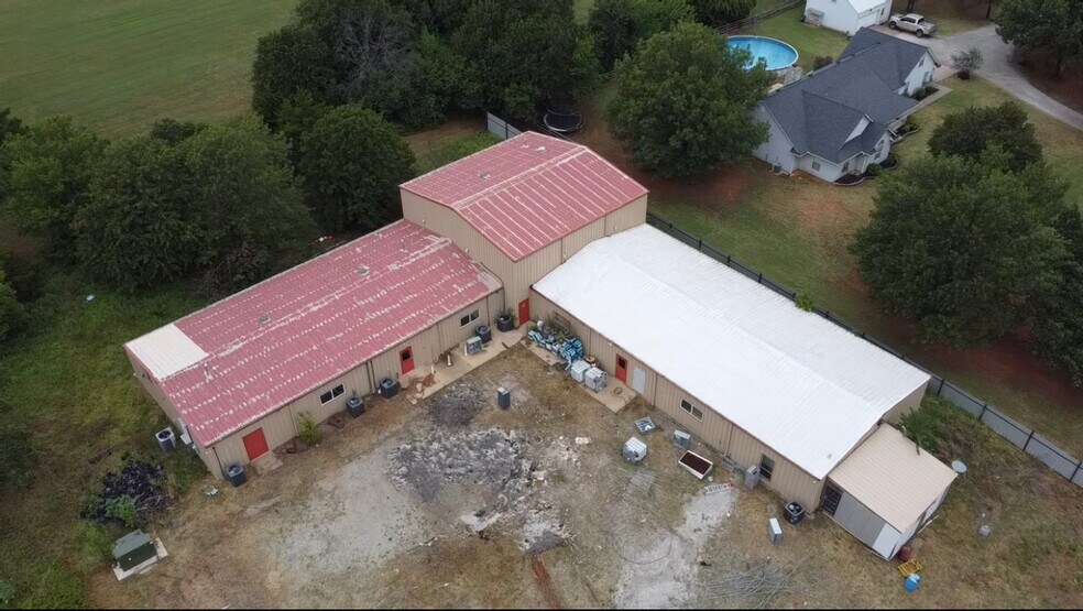 900585 S Sandy Ln, Chandler, OK à vendre - Photo de l’immeuble – Image 2 sur 13