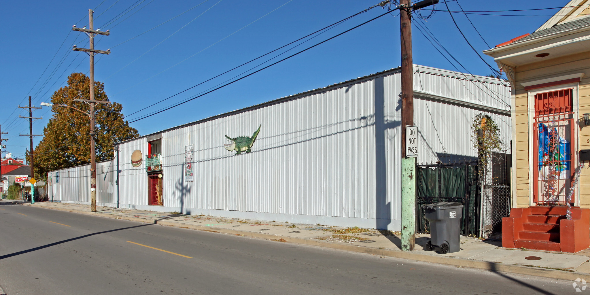 3023-3027 Chartres St, New Orleans, LA à louer Photo principale– Image 1 sur 3