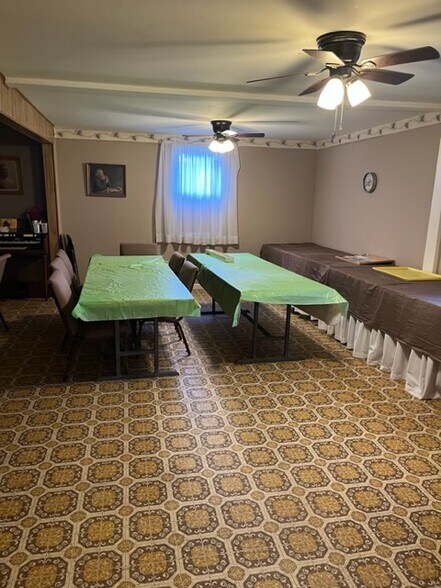 108 Merrick st, Henryetta, OK à vendre - Photo de l’immeuble – Image 2 sur 4