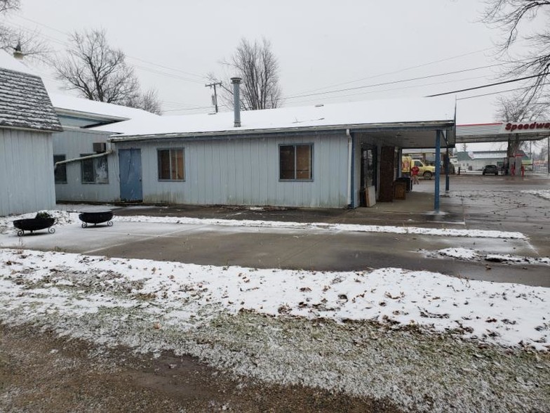 3245 Main St, Marlette, MI à vendre - Photo de l’immeuble – Image 3 sur 7