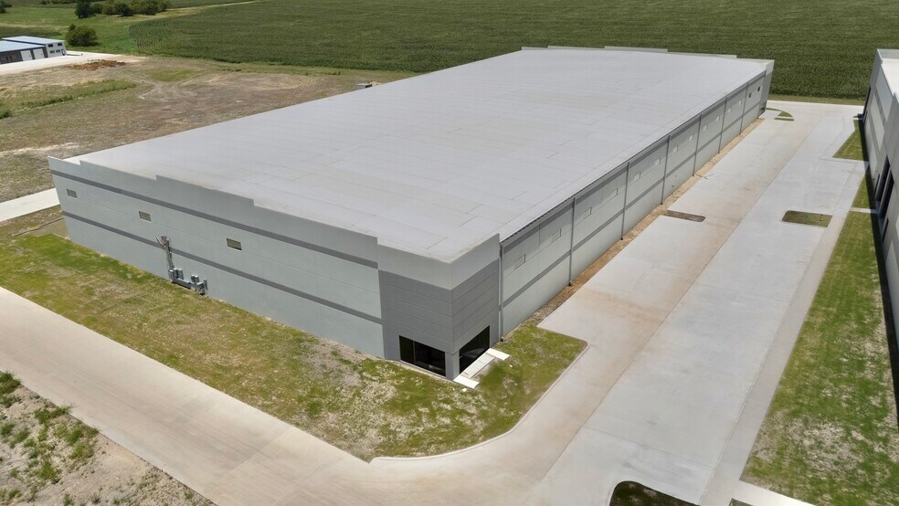 21827 US-79 Hwy, Taylor, TX à vendre - Photo de l’immeuble – Image 2 sur 5