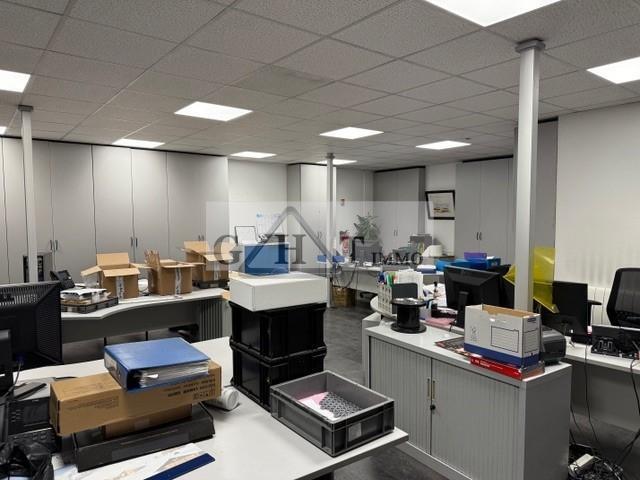 Plus de détails pour Bureau, Industriel/Logistique à louer