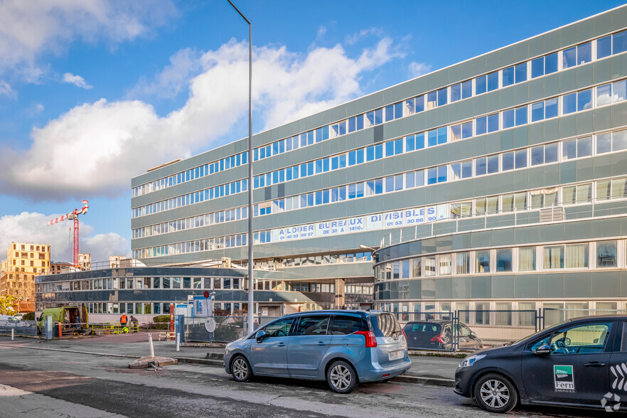 Bureau dans Nanterre à louer - Photo de l’immeuble – Image 3 sur 4