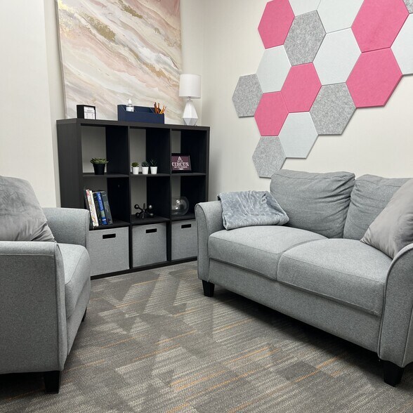 801 W Big Beaver Rd, Troy, MI à louer - Photo intérieure – Image 3 sur 24