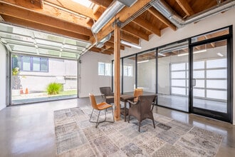 2842-2912 Colorado Ave, Santa Monica, CA à louer Photo intérieure– Image 2 sur 32