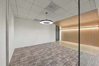 620 Newport Center Dr, Newport Beach, CA à louer Photo intérieure– Image 2 sur 8