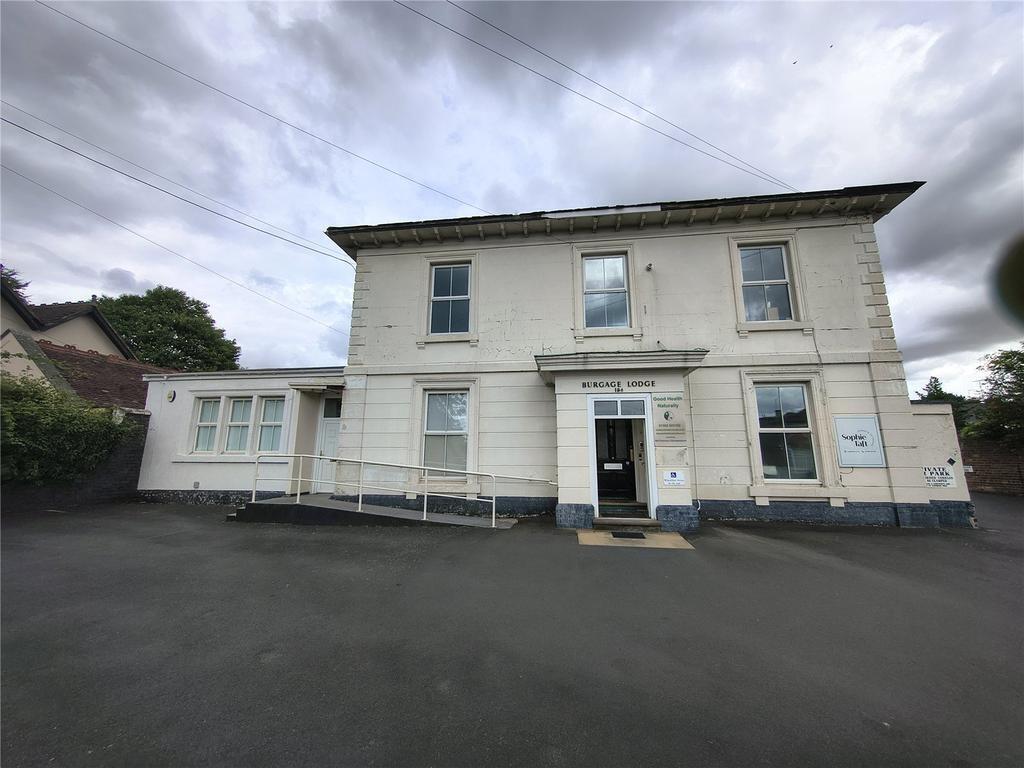 184 Franche Rd, Kidderminster à louer Photo de l’immeuble– Image 1 sur 23