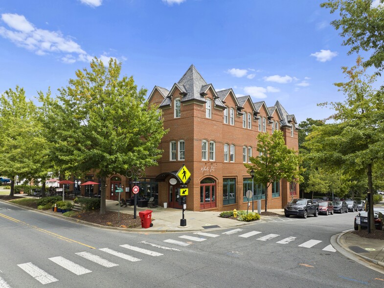 445 S Main St, Davidson, NC à louer - Photo de l’immeuble – Image 1 sur 14