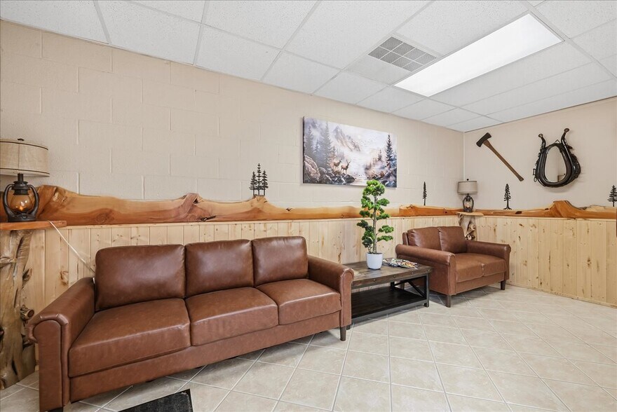 745-761 Sutter St, Yuba City, CA à vendre - Photo de l’immeuble – Image 3 sur 22