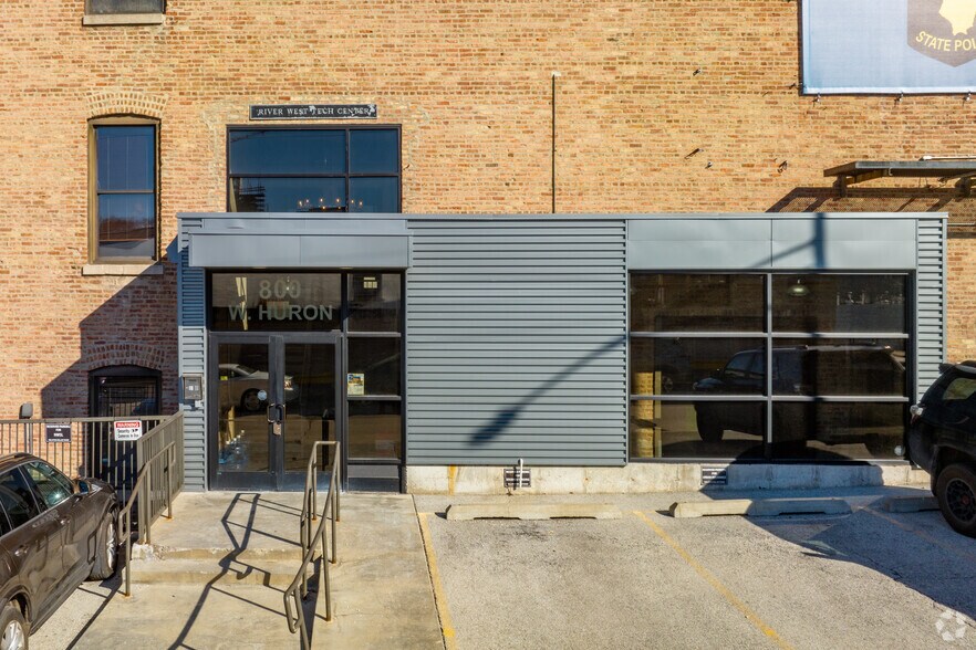 800 W Huron St, Chicago, IL à louer - Photo de l’immeuble – Image 2 sur 4
