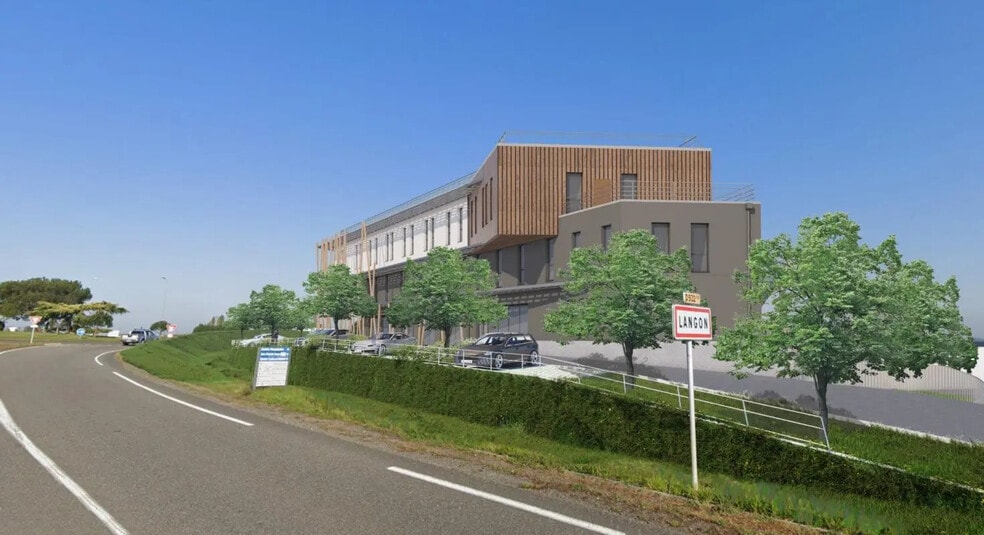 Local d’activités dans Langon à louer - Photo de l’immeuble – Image 3 sur 4