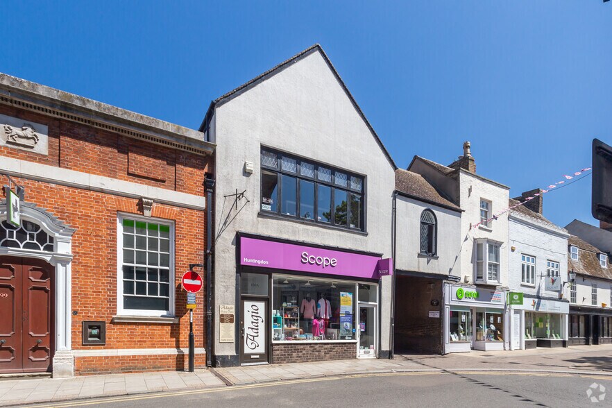 100 High St, Huntingdon à vendre - Photo de l’immeuble – Image 3 sur 8