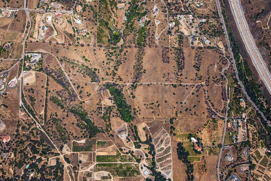 Rancho Alegre Rd, Fallbrook, CA à vendre - Aérien – Image 2 sur 5