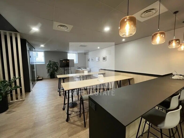 Bureau dans Lyon à louer - Photo de l’immeuble – Image 3 sur 12