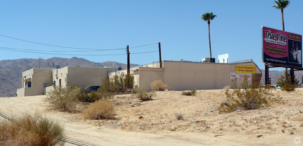 5777 Adobe Rd, Twentynine Palms, CA à louer - Photo de l’immeuble – Image 3 sur 4