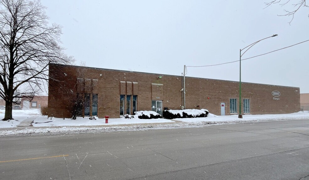 1120 W Exchange Ave, Chicago, IL à louer - Photo principale – Image 1 sur 11