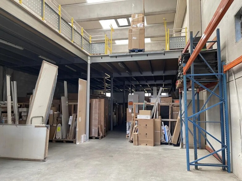 Industriel/Logistique dans Le Muy à louer - Photo de l’immeuble – Image 2 sur 11