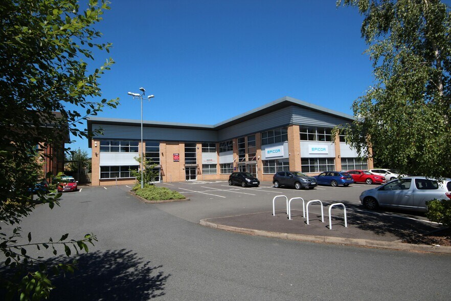 Steelpark Rd, Halesowen à louer - Photo de l’immeuble – Image 1 sur 4
