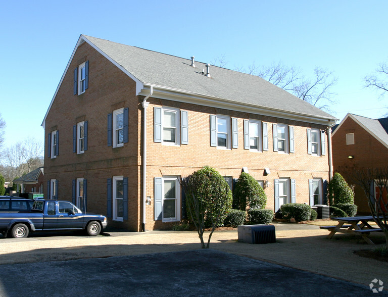 324 Cherokee St NE, Marietta, GA à vendre - Photo de l’immeuble – Image 2 sur 13