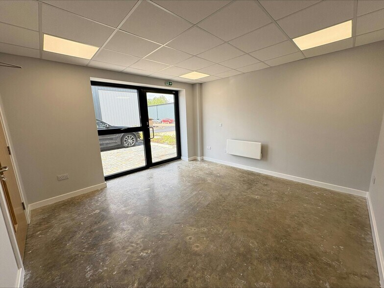 17 Enterprise Park, Yaxley à louer - Photo de l’immeuble – Image 3 sur 11