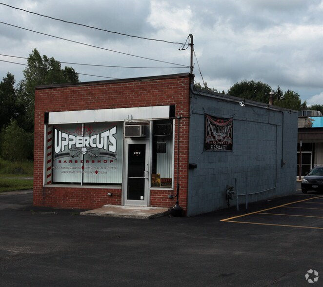 290 Rt. 57, Phoenix, NY à louer - Photo principale – Image 3 sur 5