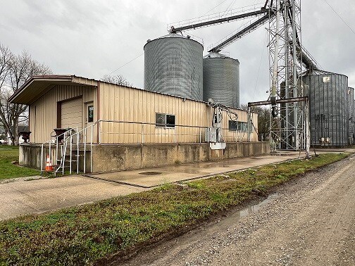 300 Chestnut St, Elliott, IA à vendre - Photo principale – Image 1 sur 14
