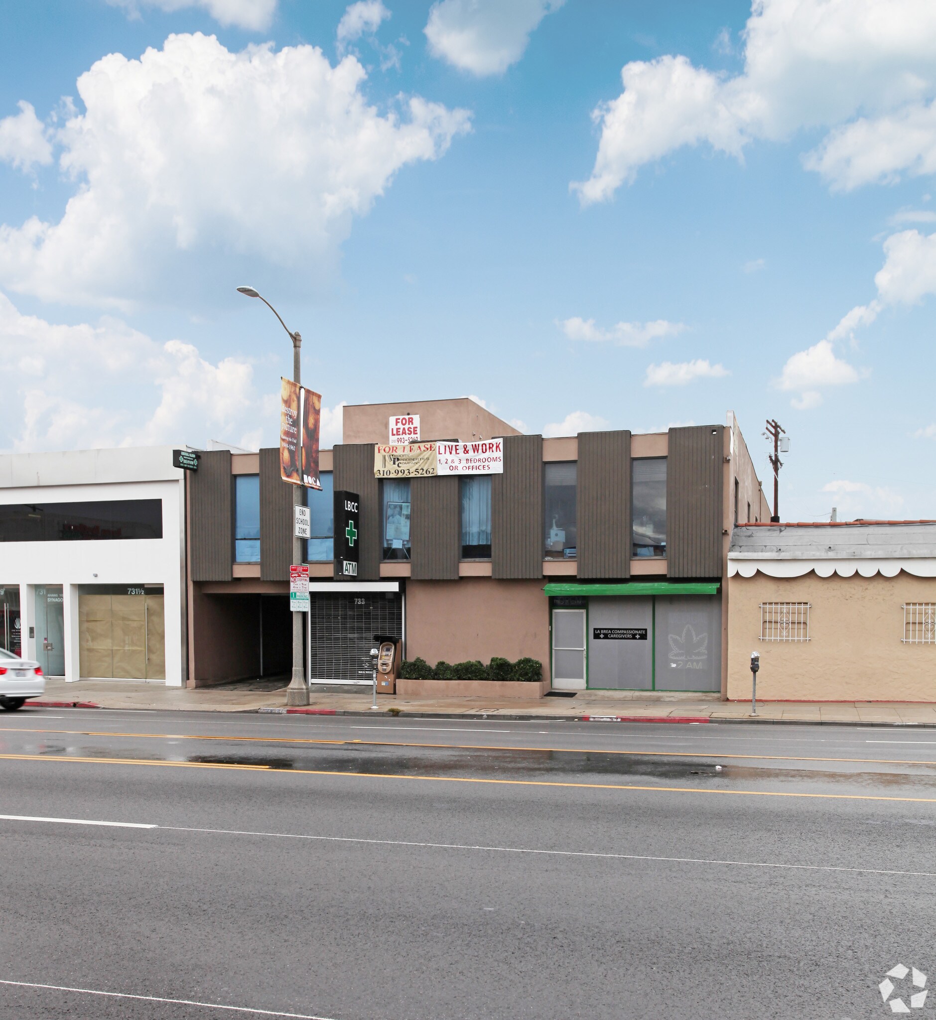 733-735 N La Brea Ave, Los Angeles, CA à louer Photo principale– Image 1 sur 14