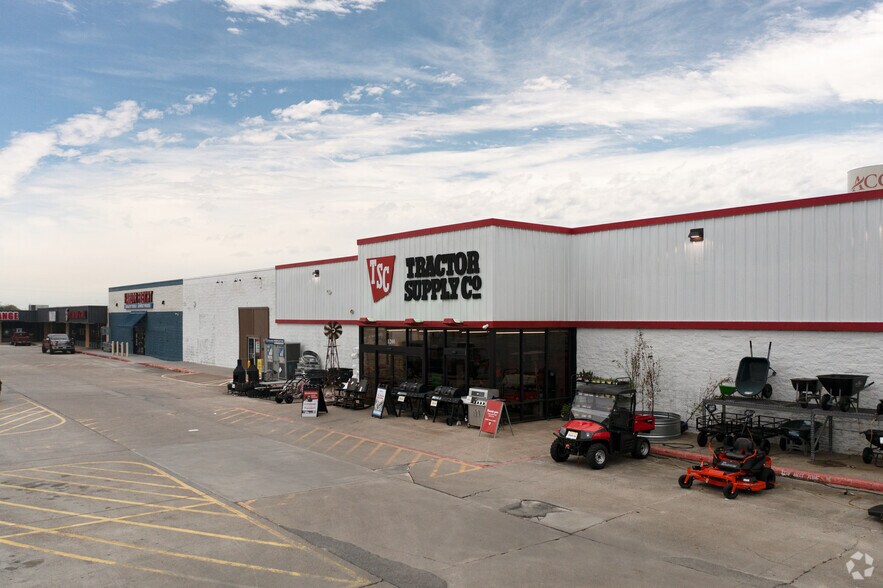 1200-1232 FM 1462 Rd, Alvin, TX à louer - Photo de l’immeuble – Image 1 sur 7