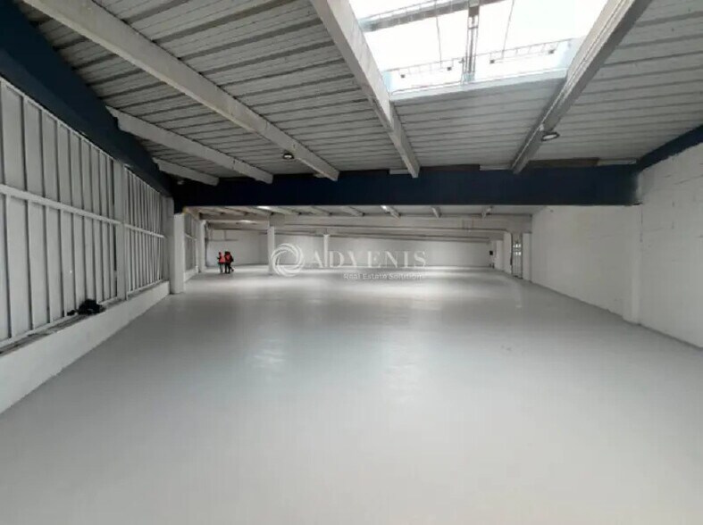 Local d’activités dans Maurepas à louer - Photo intérieure – Image 2 sur 6