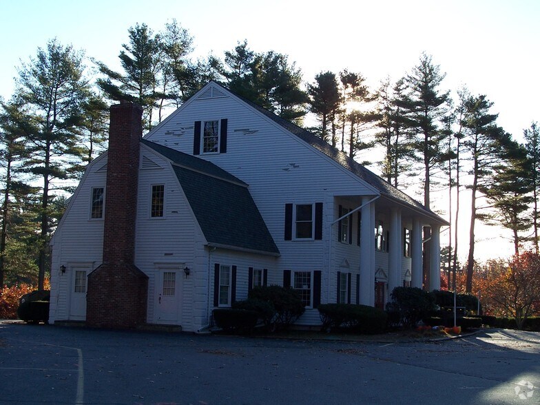 47 Sugar Rd, Bolton, MA à vendre - Photo de l’immeuble – Image 2 sur 22