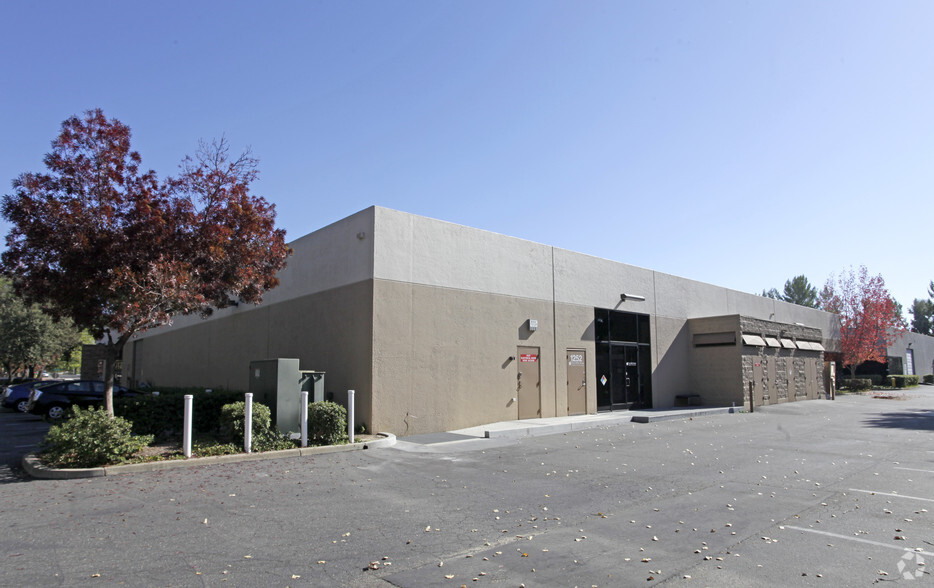 1252 Quarry Ln, Pleasanton, CA à vendre - Photo de l’immeuble – Image 2 sur 30