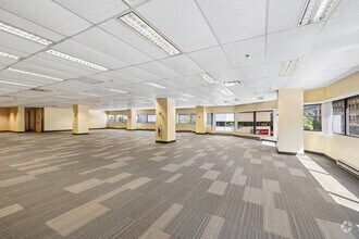505 De Maisonneuve Boul O, Montréal, QC à louer Photo intérieure– Image 1 sur 7