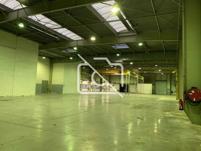 Bureau dans Lisses à louer - Photo intérieure – Image 3 sur 11