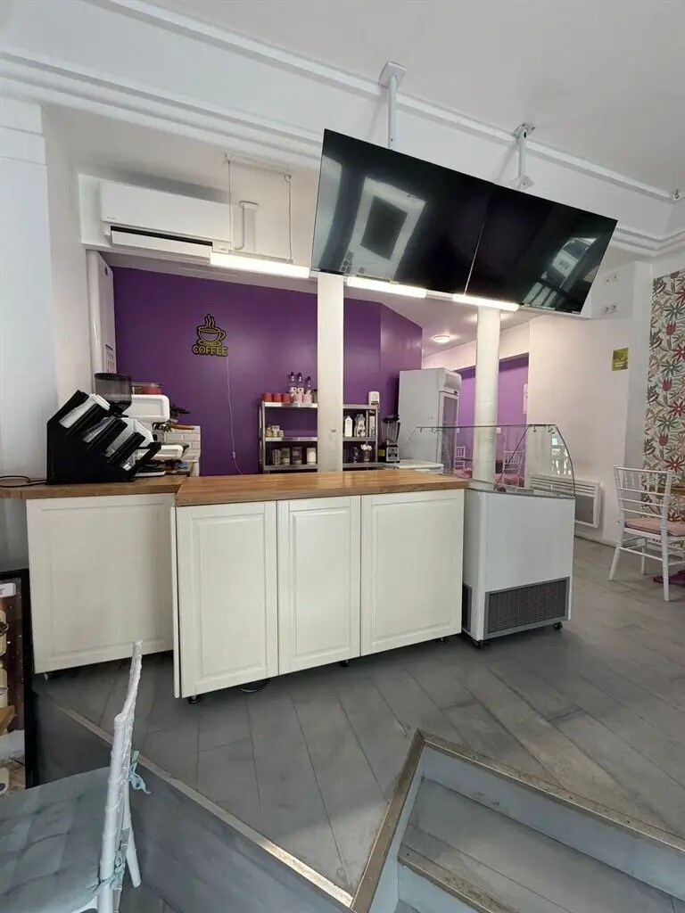 Local commercial dans Paris à louer Photo de l’immeuble– Image 1 sur 6