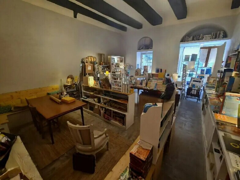 Local commercial dans Nice à louer - Photo de l’immeuble – Image 2 sur 2