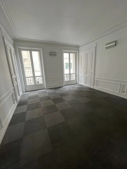 1 Rue Beaujon, Paris à vendre - Photo de l’immeuble – Image 3 sur 5