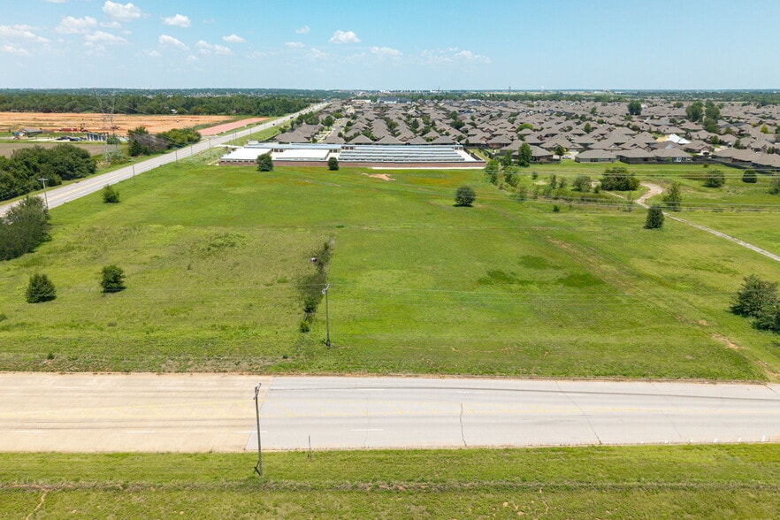 4500 S Mustang Rd, Mustang, OK à vendre - Aérien – Image 2 sur 15