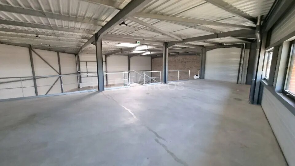 Local d'activités dans Pibrac à vendre - Photo de l’immeuble – Image 2 sur 9