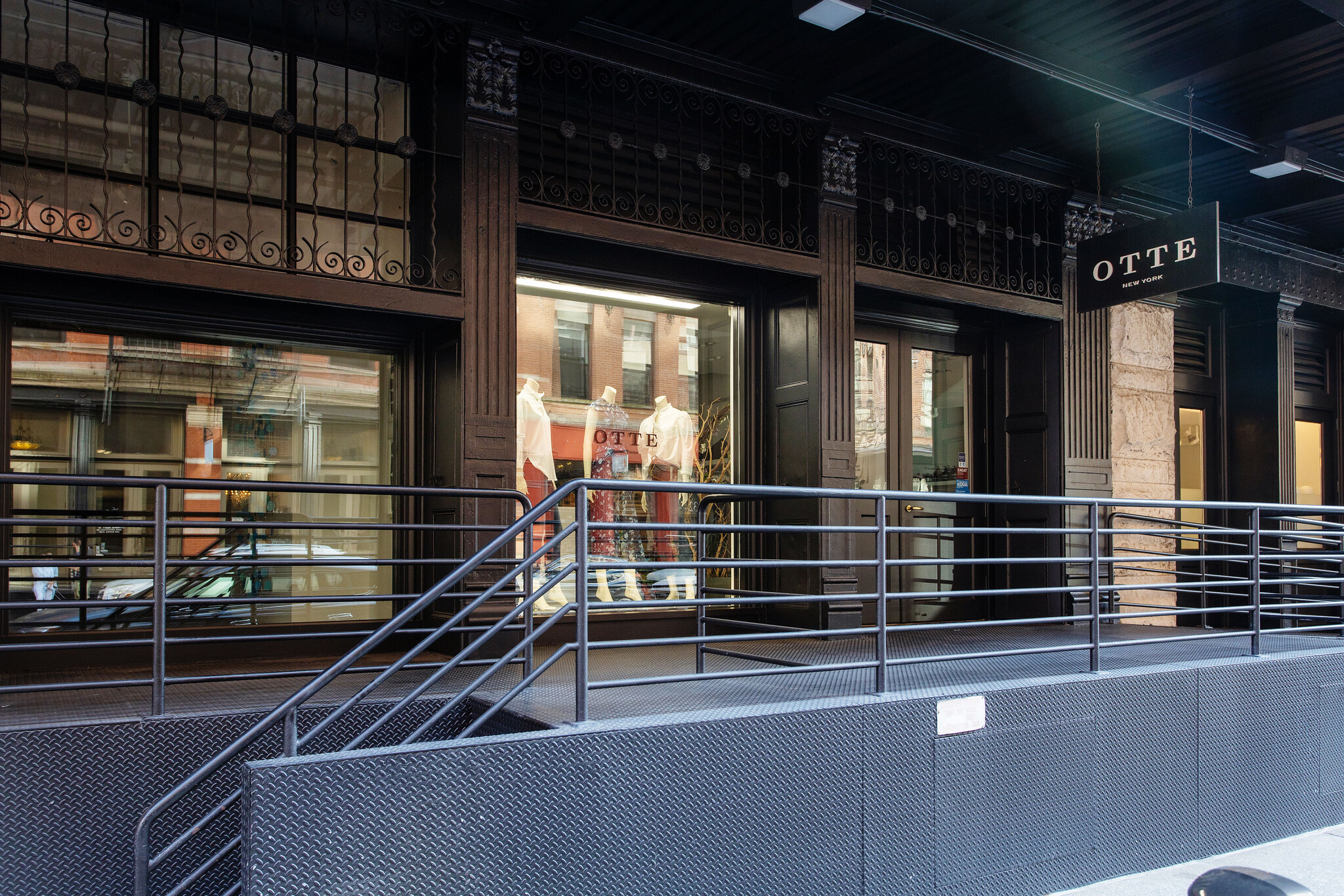 35 N Moore St, New York, NY à louer Photo de l’immeuble– Image 1 sur 2