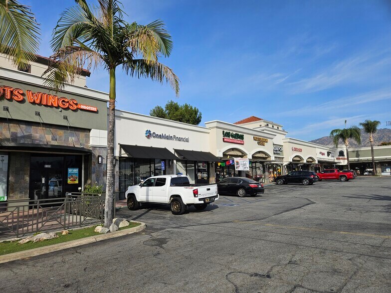 1123-1175 E Alosta Ave, Azusa, CA à louer - Photo de l’immeuble – Image 3 sur 13