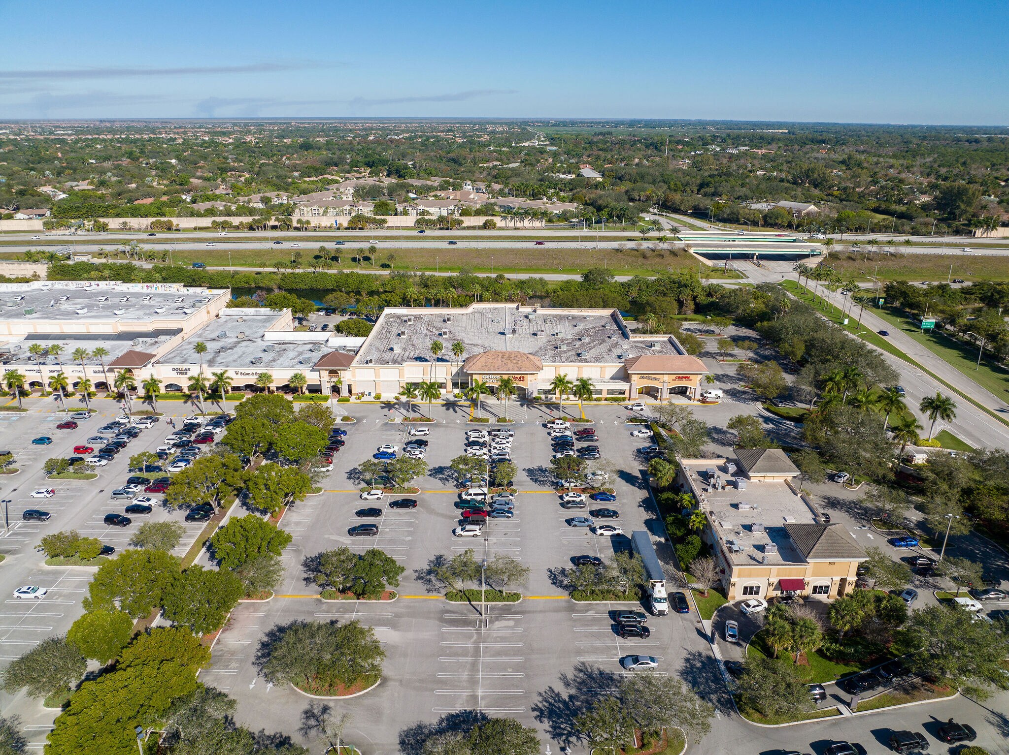 9525-9545 Westview Dr, Coral Springs, FL à louer Photo principale– Image 1 sur 9