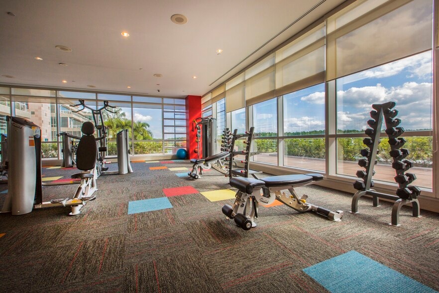 18001 Old Cutler Rd, Palmetto Bay, FL à louer - Photo intérieure – Image 2 sur 26
