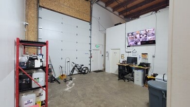 560 21st St SE, Salem, OR à vendre Photo intérieure– Image 2 sur 11