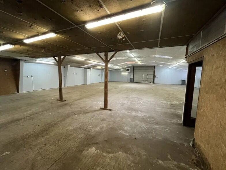 Industriel/Logistique dans VILLENEUVE-D'ASCQ à louer - Photo de l’immeuble – Image 2 sur 4