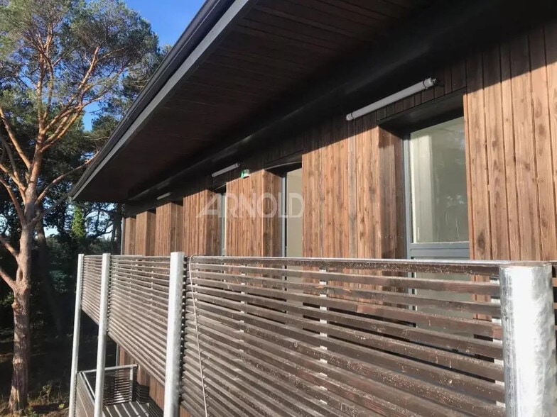 Bureau dans Arradon à louer - Photo de l’immeuble – Image 2 sur 3