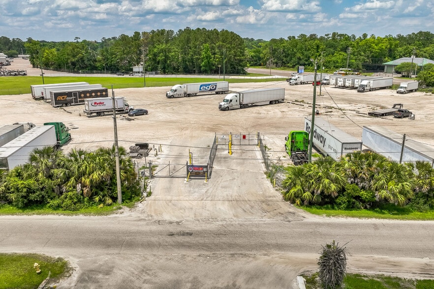 3401 Clifford Ln, Jacksonville, FL à louer - Aérien – Image 1 sur 4