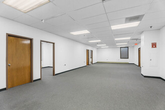 288 N Broad St, Elizabeth, NJ à louer Photo intérieure– Image 2 sur 5